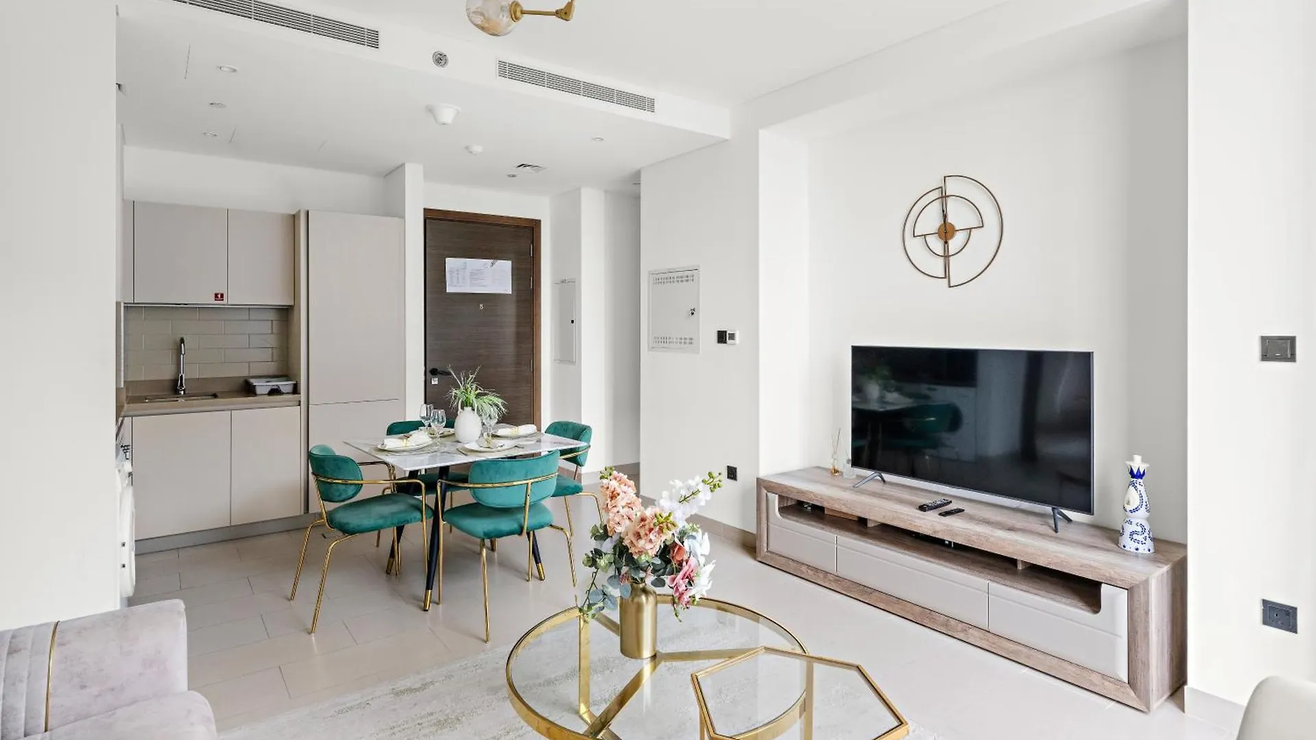 New 2 Bedroom In Meydan - Green Area Dubai